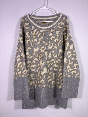 POL Leopard Print Sweater Gray Cream Oversized Chunky Knit Cozy Boutique Small